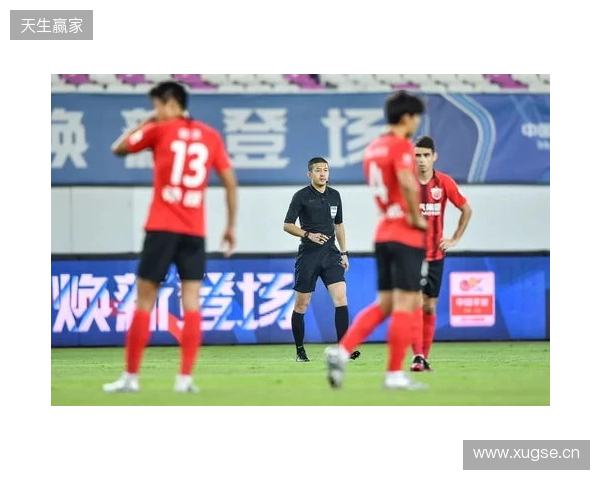 记者谈海港：这赛季确实定位保级了，看不出为啥换茹萨、梅伦多